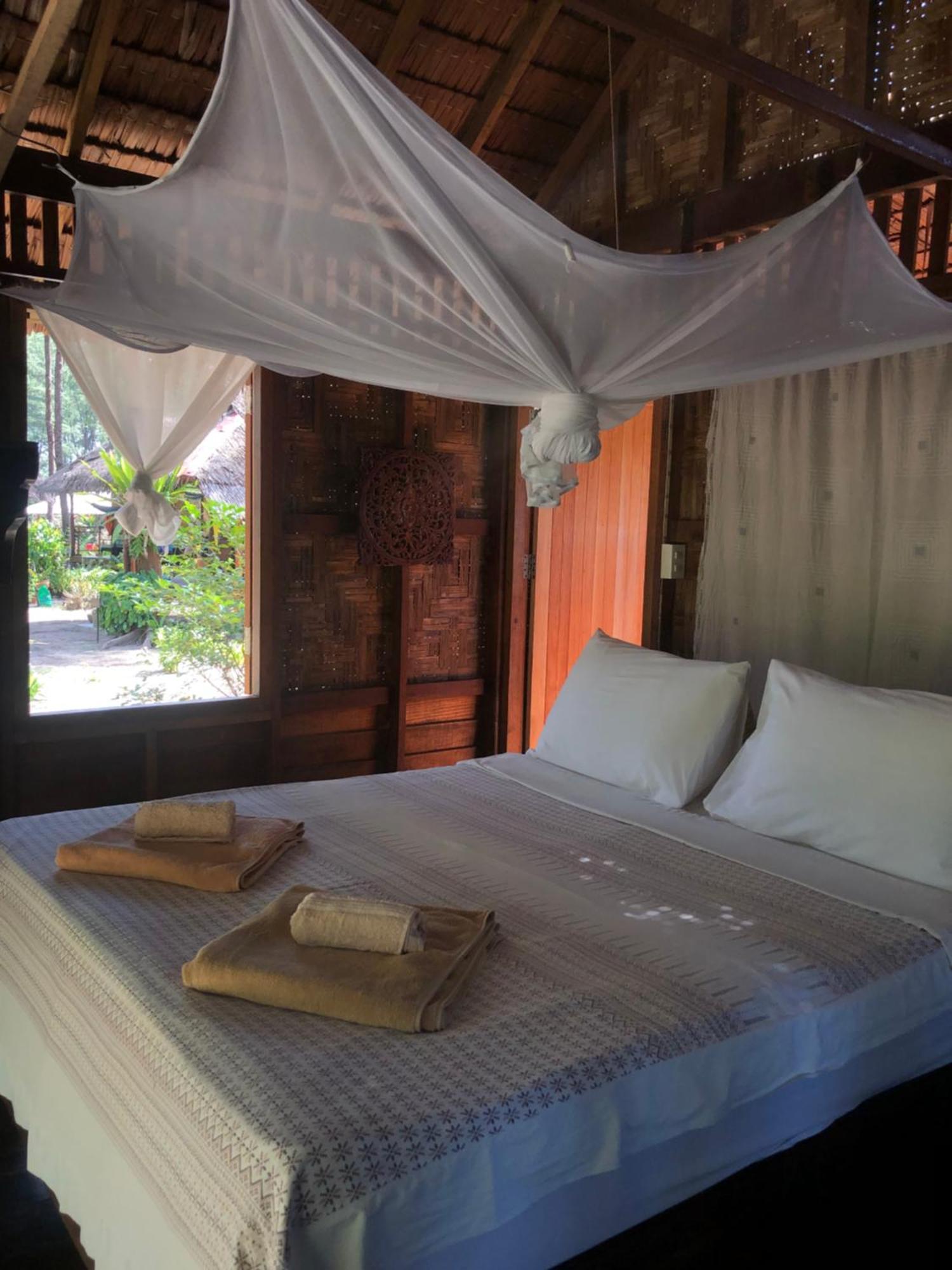 Horizon Eco Resort Ko Phra Thong Exterior photo