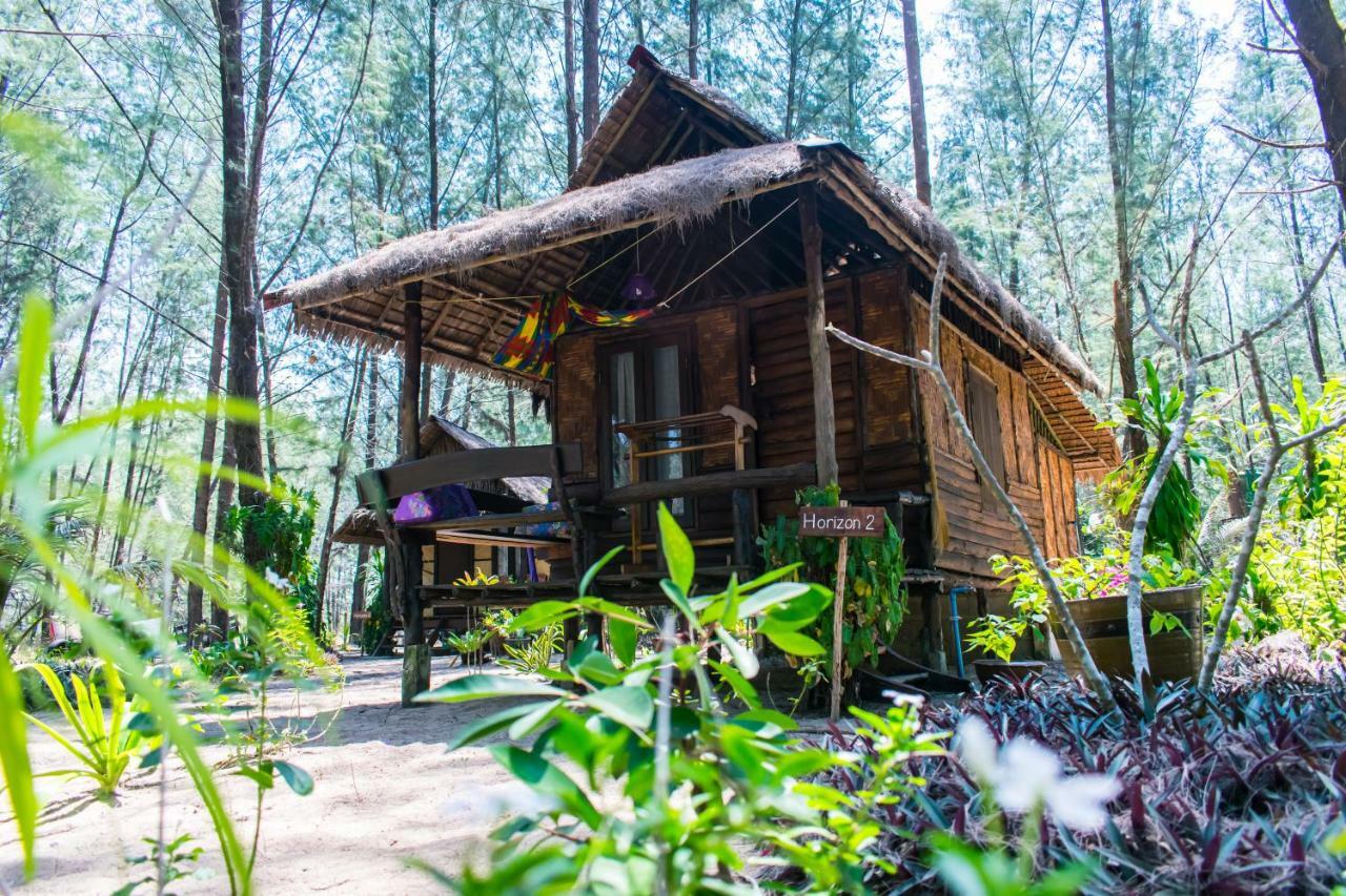 Horizon Eco Resort Ko Phra Thong Exterior photo